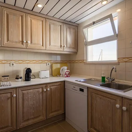 Hopstays In - Marina View * فيلامورا